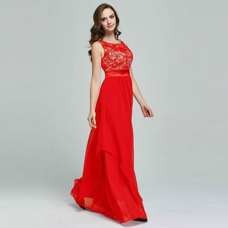 Lace spliced chiffon dress.