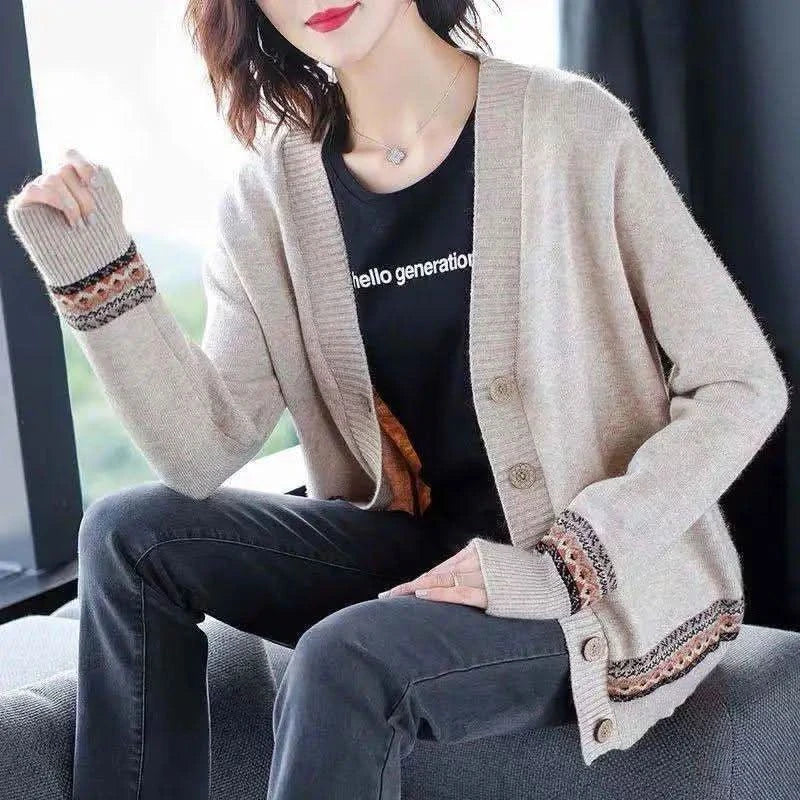 Women's Cardigan Long-Sleeved Knitted Sweater with Buttons - Eleworld store